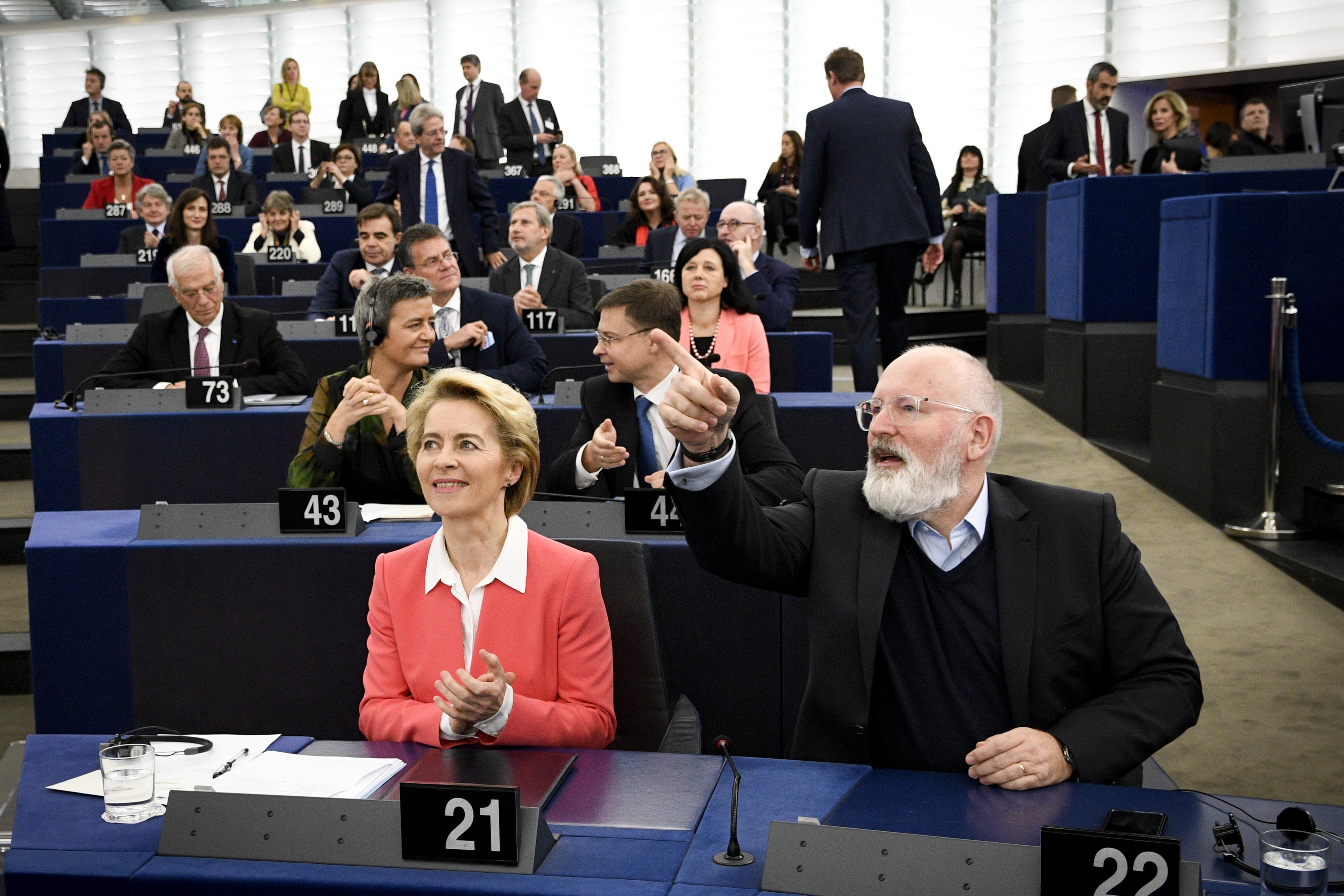 Ursula von der Leyenin komissio Euroopan parlamentissa Strasbourgissa 27.11.2019. Kuva: Euroopan parlamentti